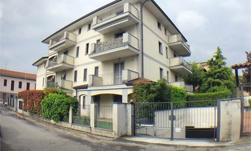 4 o più locali In Vendita a Seveso